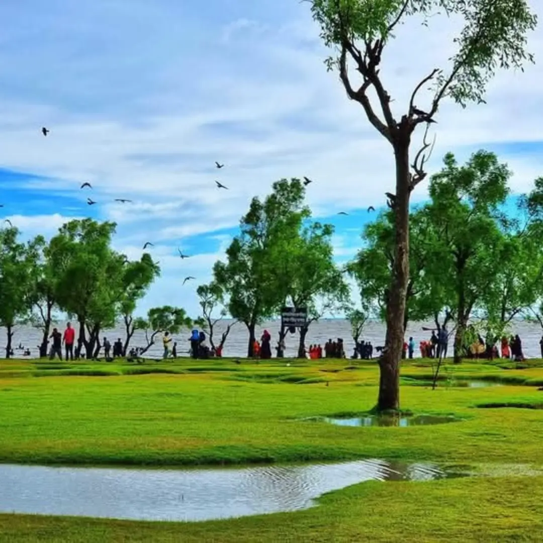 Sitakunda Day Tour – Chandranath Hill, Bashbaria Sea Beach & Mohamaya Lake