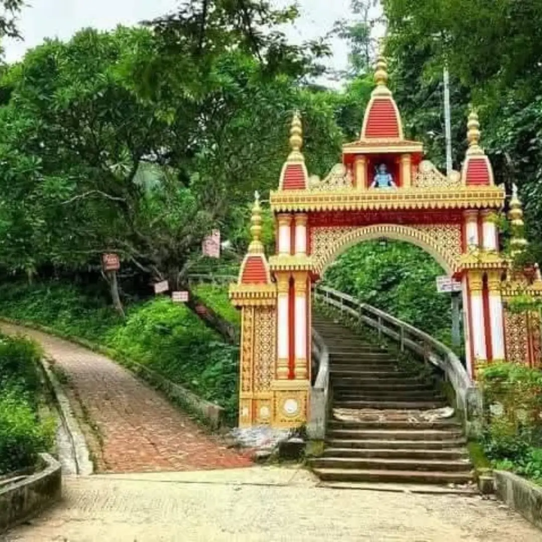 Sitakunda Day Tour – Chandranath Hill, Bashbaria Sea Beach & Mohamaya Lake