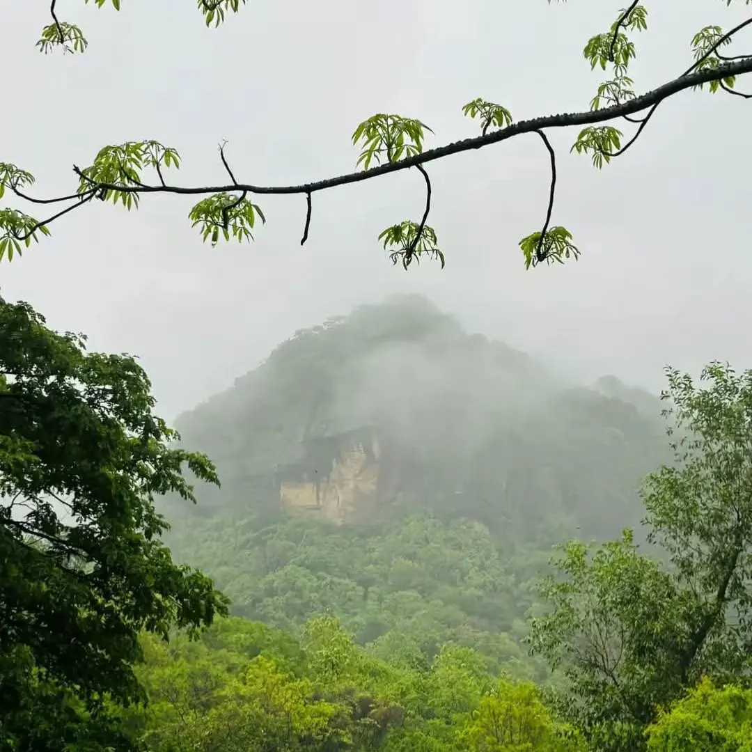 Sitakunda Day Tour – Chandranath Hill, Bashbaria Sea Beach & Mohamaya Lake